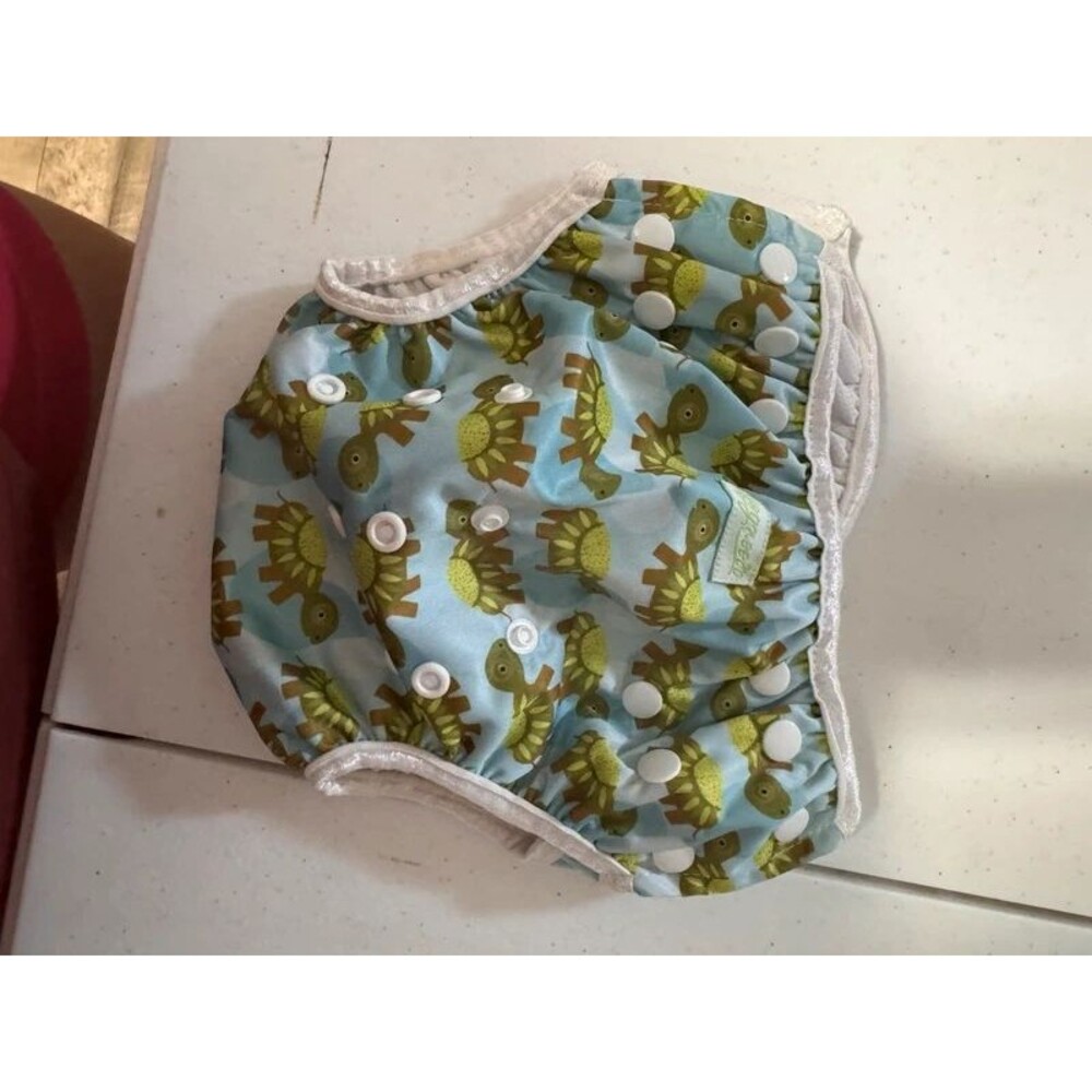 Reusable swim diaper